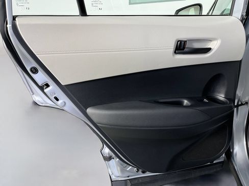 Used 2023 Toyota Corolla Cross L FWD image 28