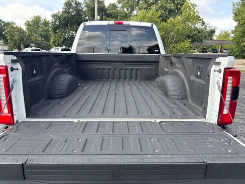 Used 2023 Ford F250 Lariat w/ Black Appearance Package AWD/4WD image 6