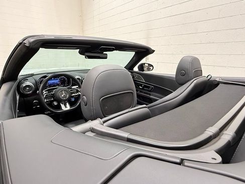 Used 2022 Mercedes-Benz SL 63 AMG 4MATIC image 74