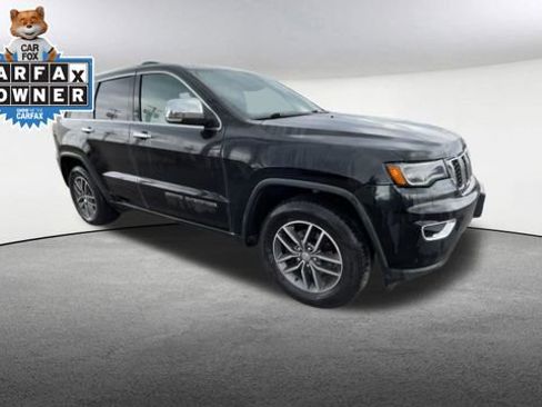 Used 2017 Jeep Grand Cherokee Limited w/ Luxury Group II image 2