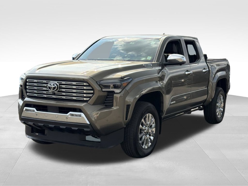 Used 2024 Toyota Tacoma Limited AWD/4WD image 3