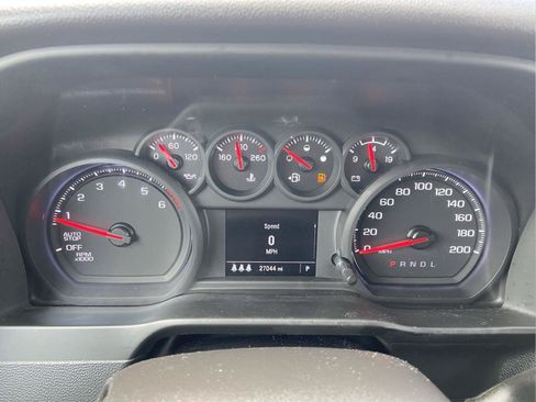 Used 2024 GMC Sierra 1500 Pro w/ Graphite Edition AWD/4WD image 9