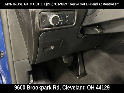 Used 2022 Ford Explorer XLT AWD/4WD image 19