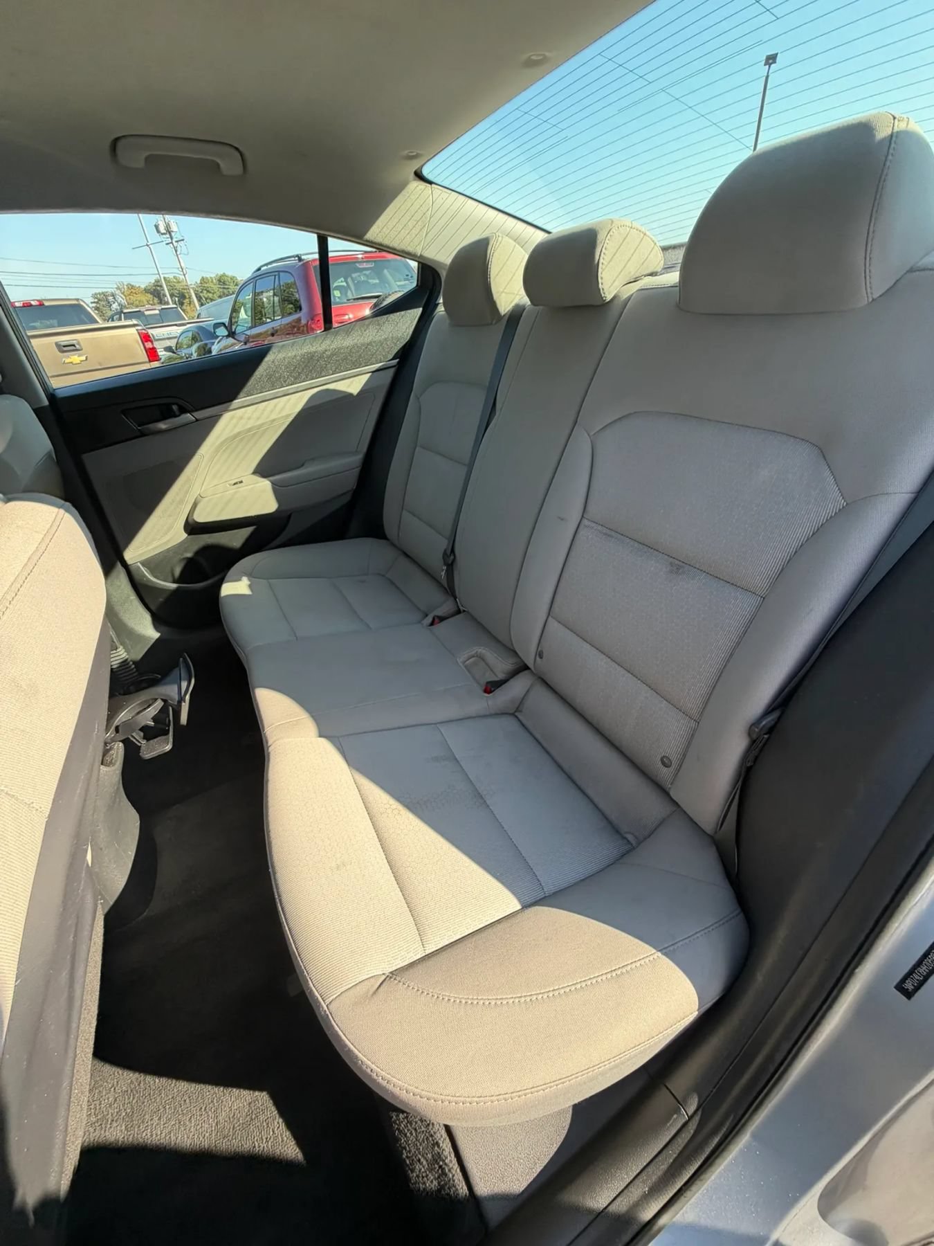 Used 2017 Hyundai Elantra SE FWD image 41