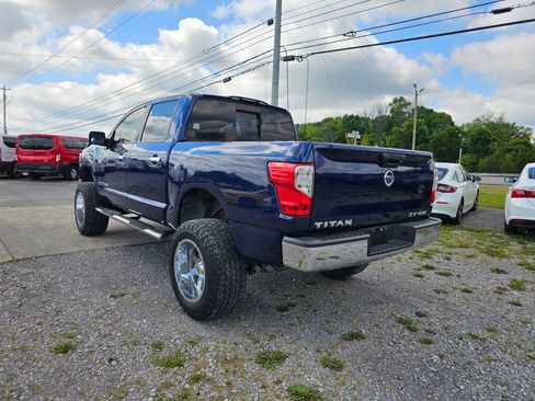 Used 2017 Nissan Titan SV AWD/4WD image 18