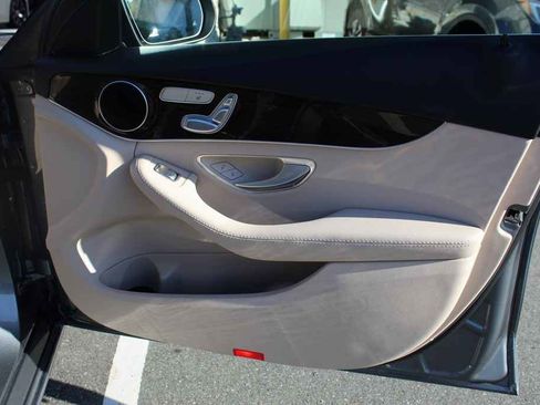 Used 2018 Mercedes-Benz C 300 Sedan image 29