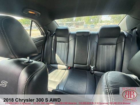 Used 2018 Chrysler 300 S AWD/4WD image 22