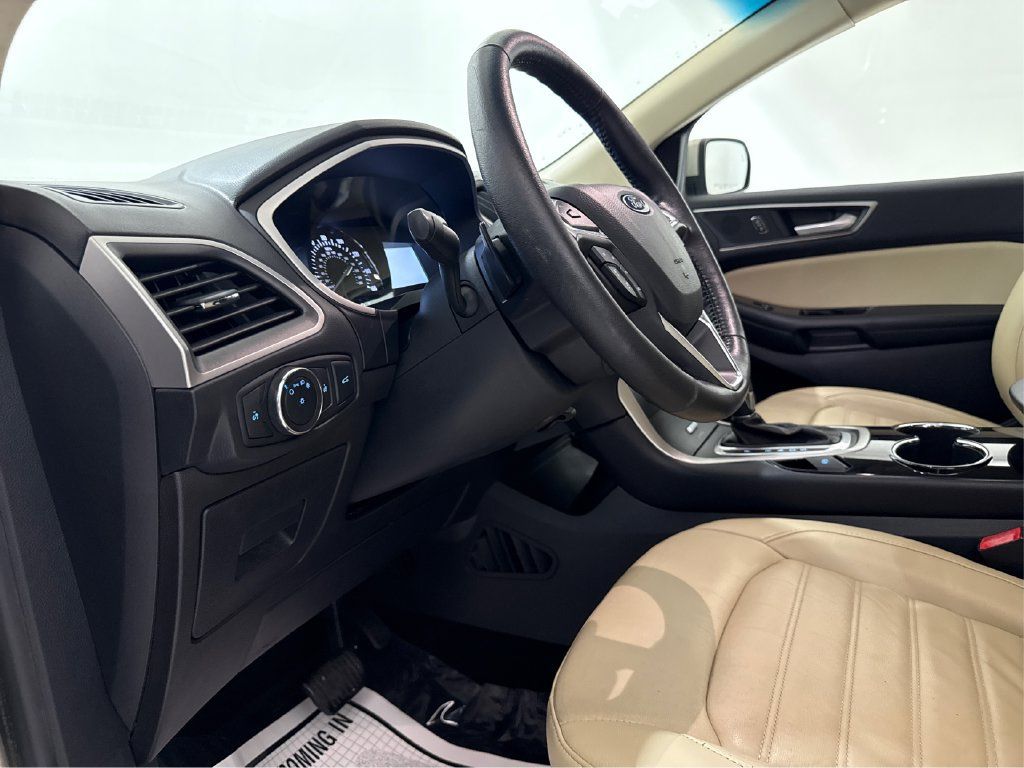 Used 2017 Ford Edge SEL w/ Equipment Group 201A FWD image 29