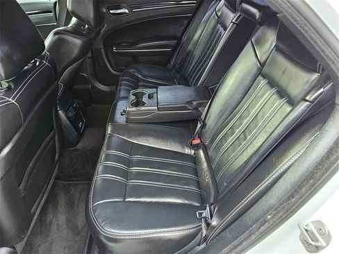 Used 2017 Chrysler 300 S image 10