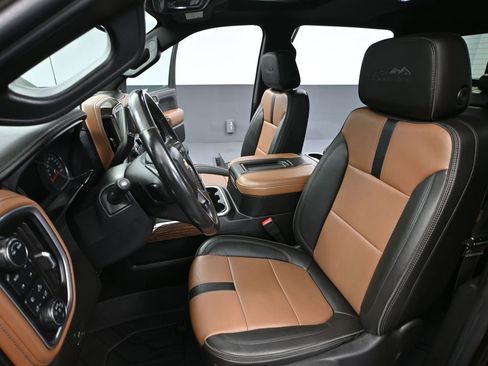 Used 2020 Chevrolet Silverado 1500 High Country image 30