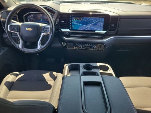 Used 2025 Chevrolet Silverado 1500 LT image 16