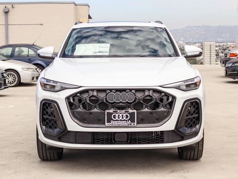 New 2026 Audi Q5 Premium AWD/4WD image 2
