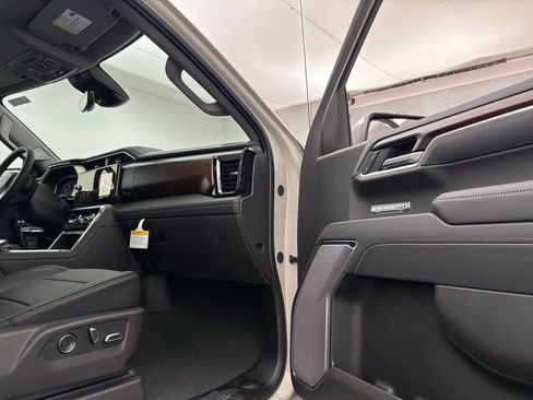 New 2026 GMC Sierra 1500 Denali w/ Denali Reserve Package image 34