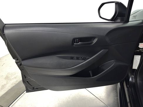 Used 2022 Toyota Corolla LE FWD image 11