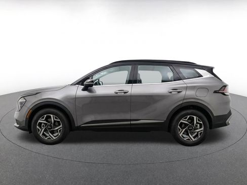 Used 2025 Kia Sportage LX FWD image 4