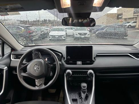 Used 2025 Toyota RAV4 LE image 5