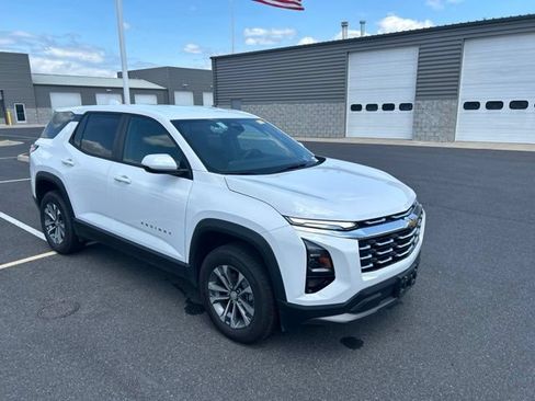 Used 2026 Chevrolet Equinox LT AWD/4WD image 7