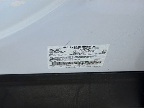 Used 2017 Ford Explorer XLT w/ Equipment Group 201A image 31