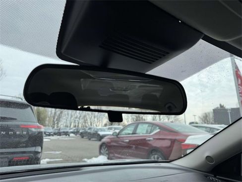 Certified 2024 Nissan Sentra S image 25