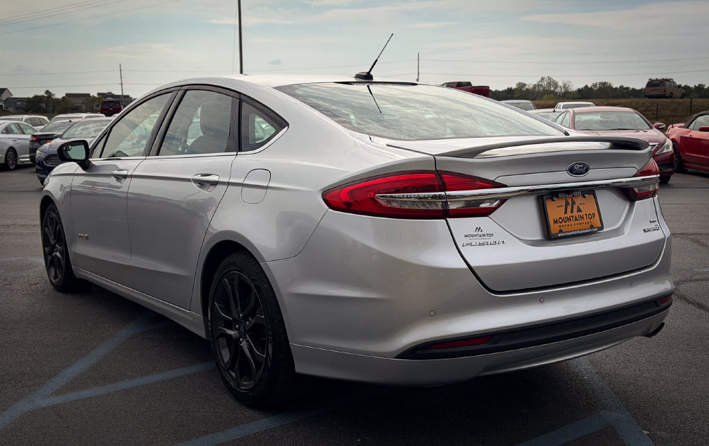 Used 2018 Ford Fusion SE w/ Equipment Group 601A FWD image 26