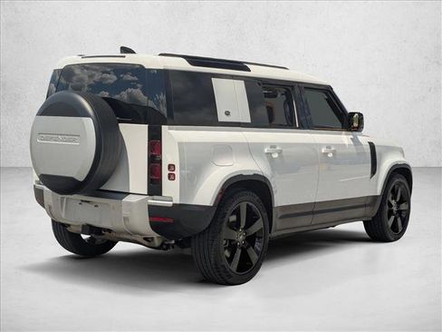 Used 2024 Land Rover Defender 110 S AWD/4WD image 5