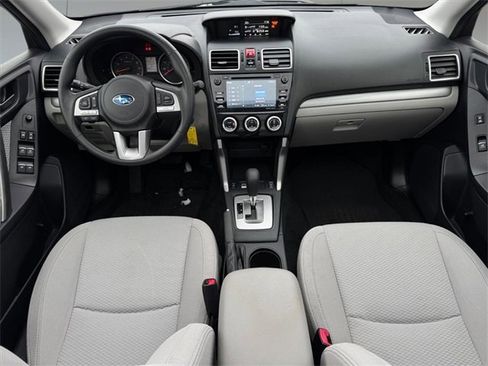 Used 2018 Subaru Forester 2.5i Premium w/ All-Weather Package image 8