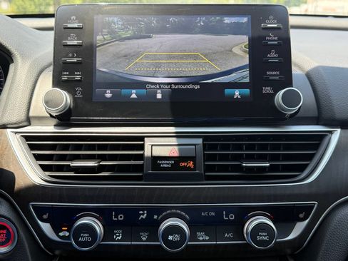 Used 2020 Honda Accord EX-L image 30