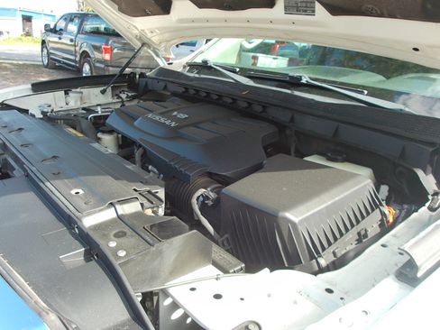 Used 2018 Nissan Titan SV AWD/4WD image 50