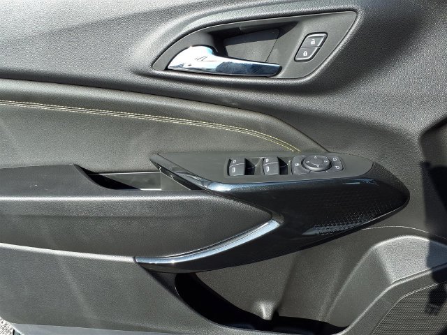 Used 2026 Chevrolet Trax LT FWD image 15