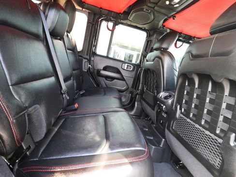 Used 2022 Jeep Wrangler Unlimited Rubicon image 25