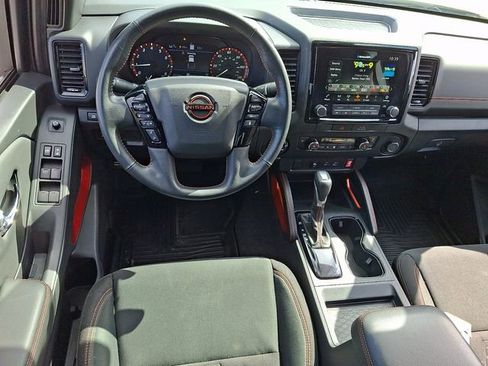 Used 2022 Nissan Frontier PRO-4X w/ Technology Package image 11