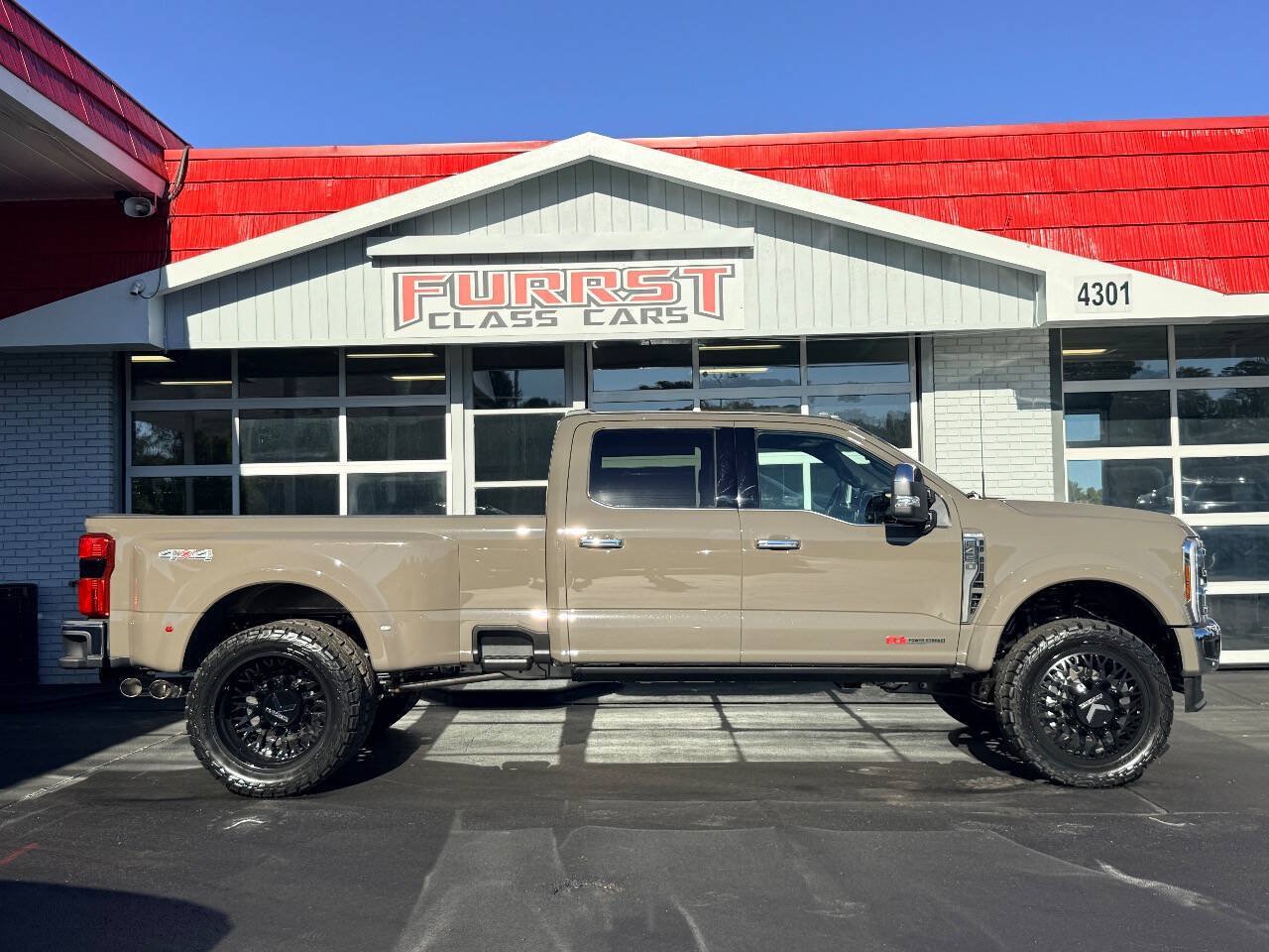 Used 2027 Ford F450 King Ranch w/ Chrome Package AWD/4WD image 2
