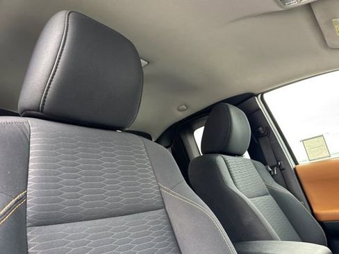 Certified 2018 Toyota Tacoma SR5 image 20