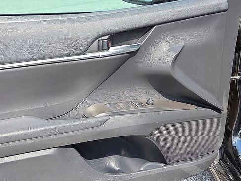 Used 2024 Toyota Camry SE FWD image 15