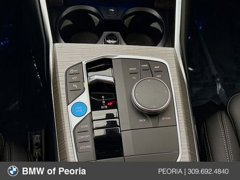 Used 2025 BMW i4 xDrive40i w/ Premium Package image 17