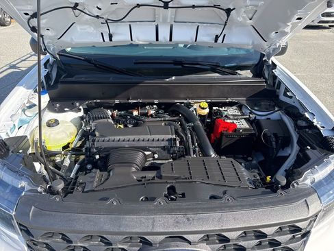 Used 2025 Ford Maverick XLT w/ Equipment Group 302A image 31