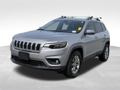 Used 2019 Jeep Cherokee Latitude Plus w/ Comfort/Convenience Group