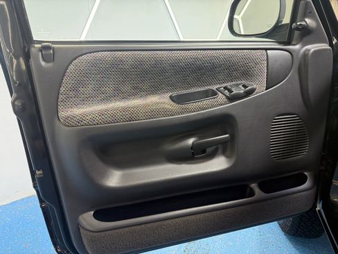 Used 1998 Dodge Ram 1500 Truck 4x4 Regular Cab image 26