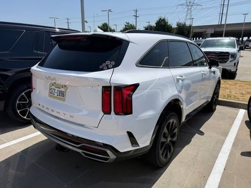 Used 2022 Kia Sorento SX AWD/4WD image 3