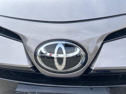 Used 2019 Toyota Corolla SE image 9