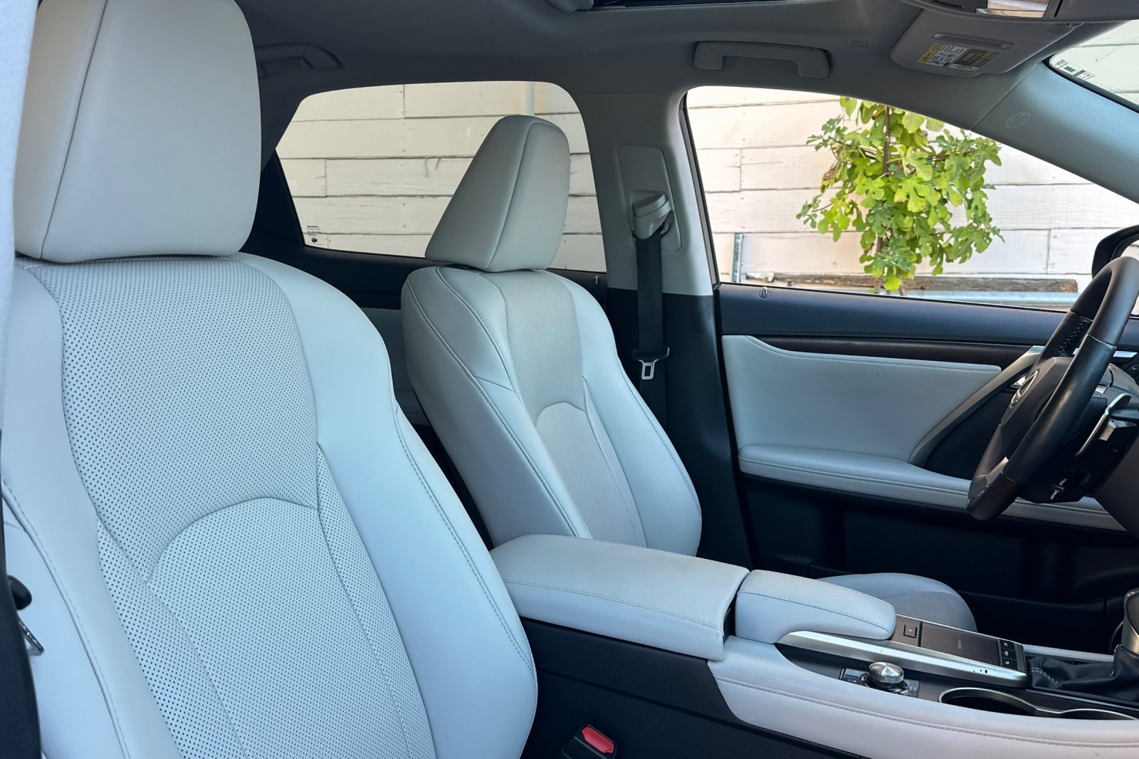 Used 2020 Lexus RX 450h AWD w/ Premium Package image 27