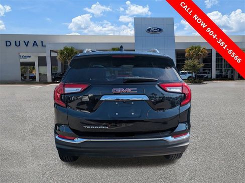 Used 2023 GMC Terrain SLT image 4