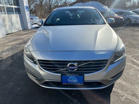 Used 2018 Volvo S60 T5 Inscription image 25