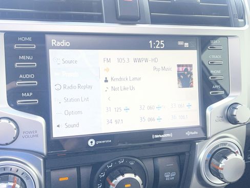 Used 2023 Toyota 4Runner SR5 Premium w/ Moonroof Package image 13