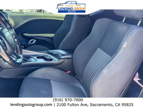Used 2022 Dodge Challenger GT AWD/4WD image 16