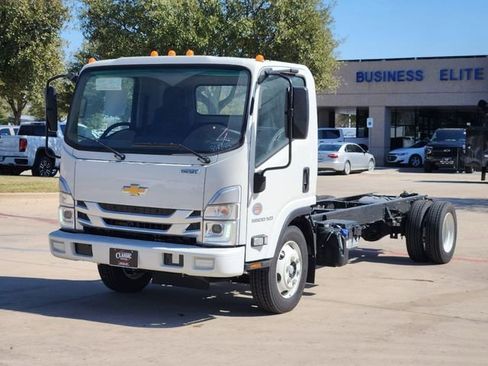 New 2024 Chevrolet Low Cab Forward 5500XD RWD image 9