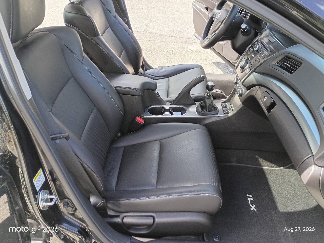 Used 2014 Acura ILX w/ Premium Package FWD image 11