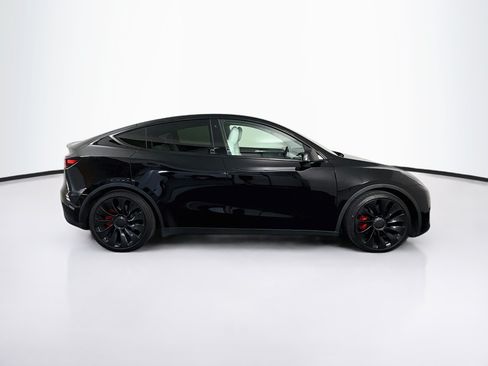 Used 2022 Tesla Model Y Performance AWD/4WD image 10