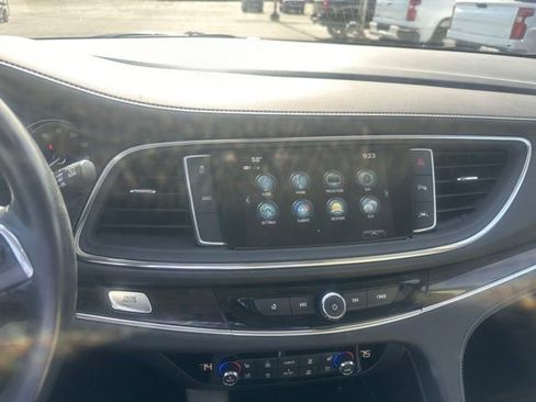 Used 2019 Buick Enclave Premium AWD/4WD image 12