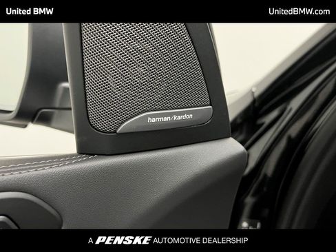 Used 2023 BMW X7 xDrive40i image 39